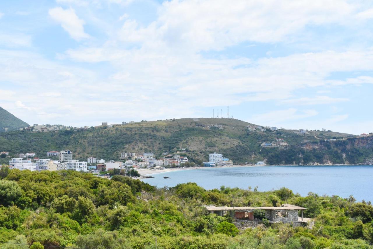 Ionio Rooms II Himare Bagian luar foto