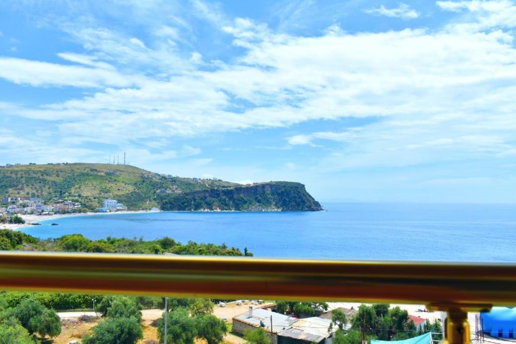 Ionio Rooms II Himare Bagian luar foto